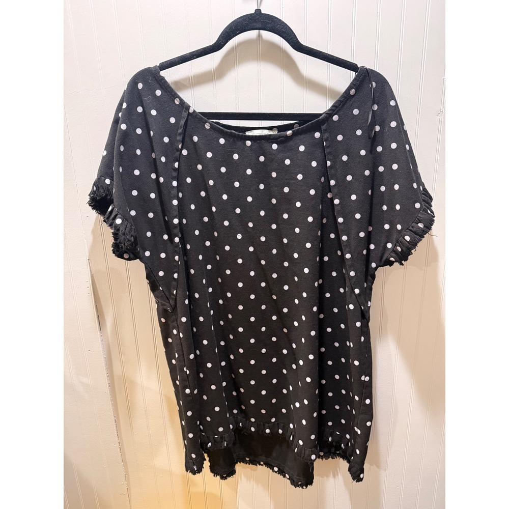 Umgee USA‎ Black White Polka Dot Frayed Fringe Trim Top Womens 1XL Short Sleeve
